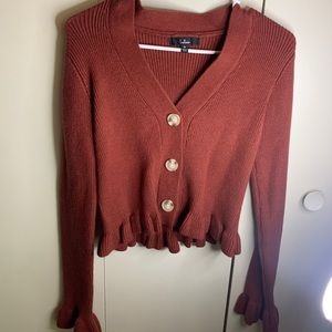 Lulu’s cropped long sleeved sweater! Medium size